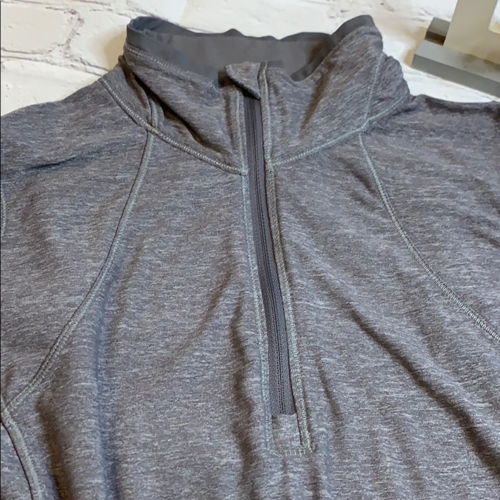 *SOLD* Lululemon 1/4 zip Grey Pace Pusher Pullover - Picture 6 of 12